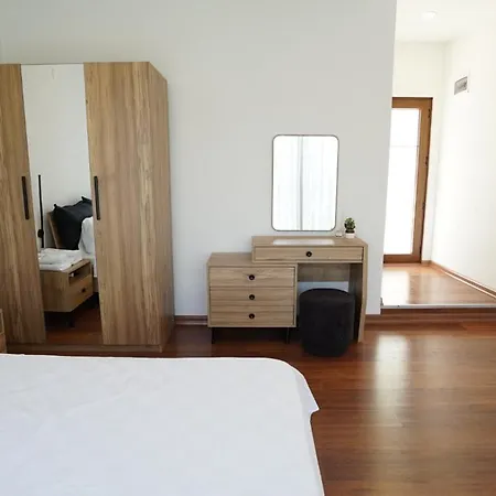 Muyo House * Урла