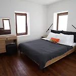Muyo House 乌尔拉