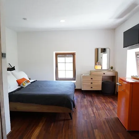 Muyo House Hotel *